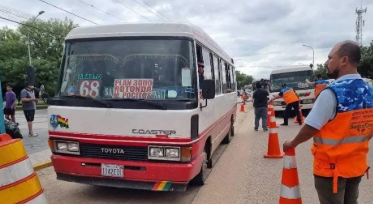 Pasajes: La Alcaldía no autoriza el alza, choferes en emergencia y ciudadanos en&nbsp;incertidumbre