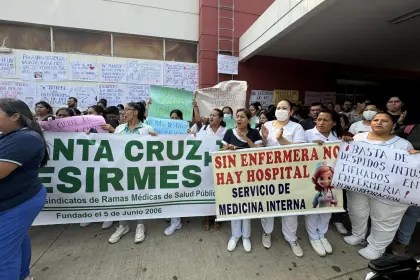 Gendarmes municipales mantienen paro indefinido tras agresiones durante&nbsp;protesta